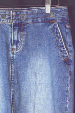 Load image into Gallery viewer, Old Navy Brand Denim Skirt
